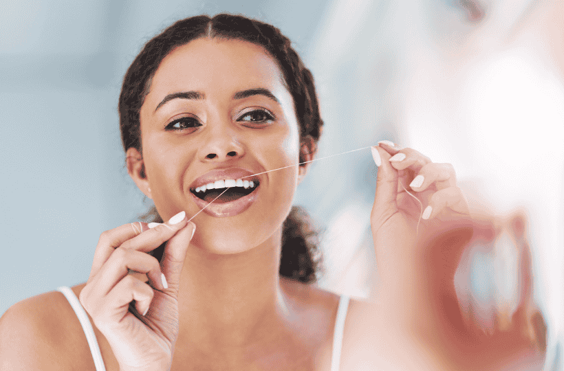Sabe a importância de usar fio dental?