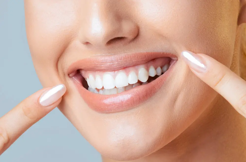 Branqueamento dentário: o que é seguro e o que evitar